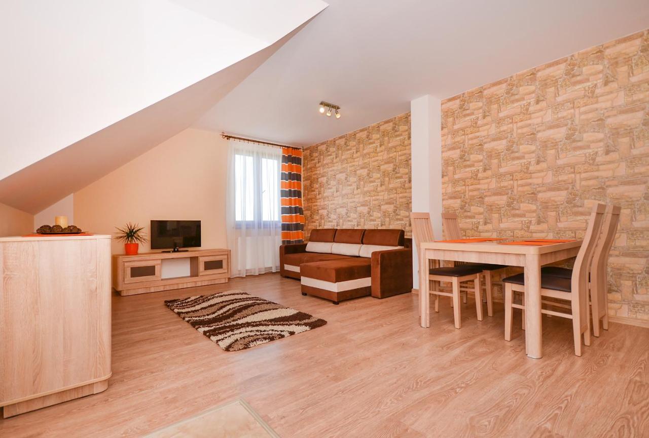 Apartamenty Teczowe Ujście-Darłowskie Buitenkant foto